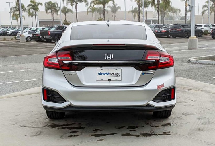 Honda Clarity 2 Hendrick Cars.jpg