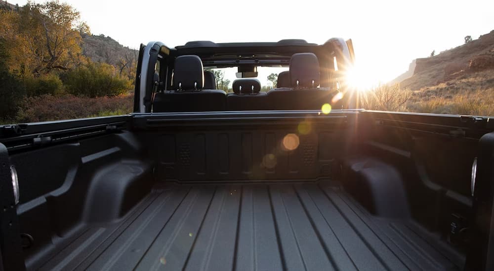 Open bed in a 2025 Jeep Gladiator truck for sale near Charlotte