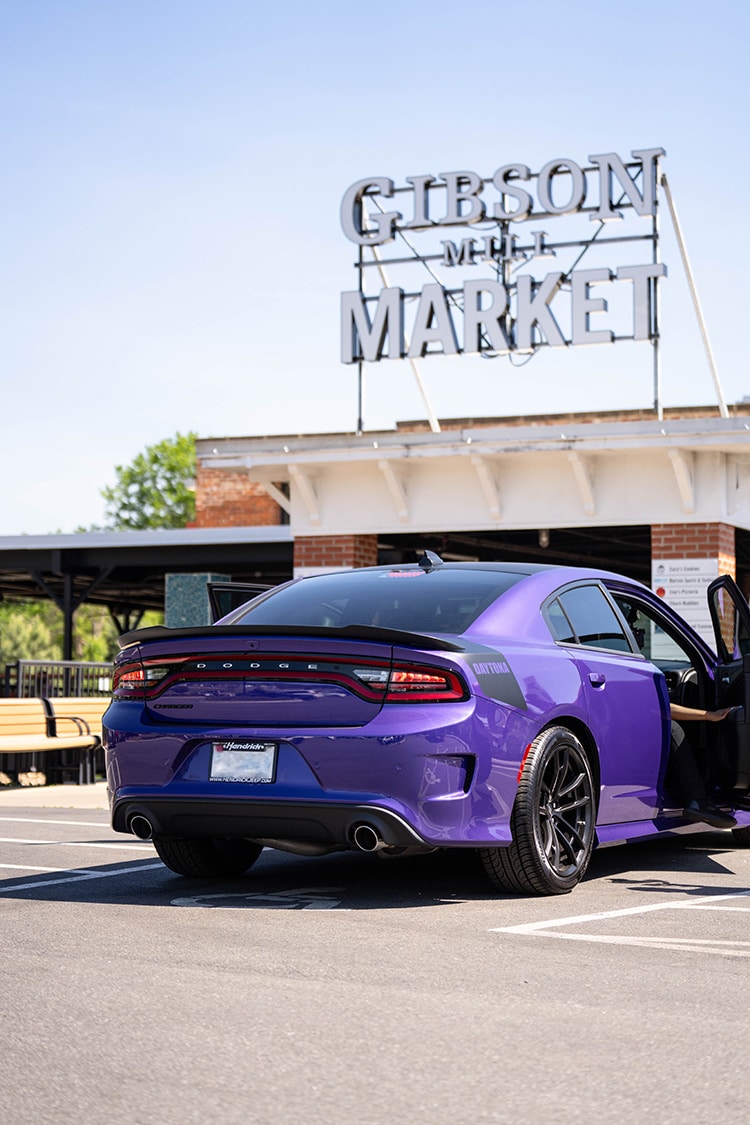 Dodge%20Charger%20Hendrick%20Cars%20Lifestyle.jpg