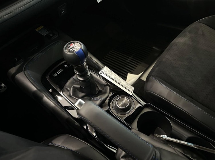 Toyota%20GR%20Corolla%20Hendrick%20Cars%20shifter.jpg