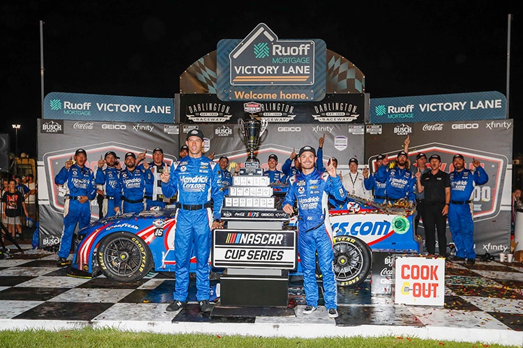 2023 Kyle Larson Darlington Hendrick Cars.jpg