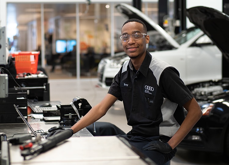 Hendrick Automotive Group Service Technician.jpg