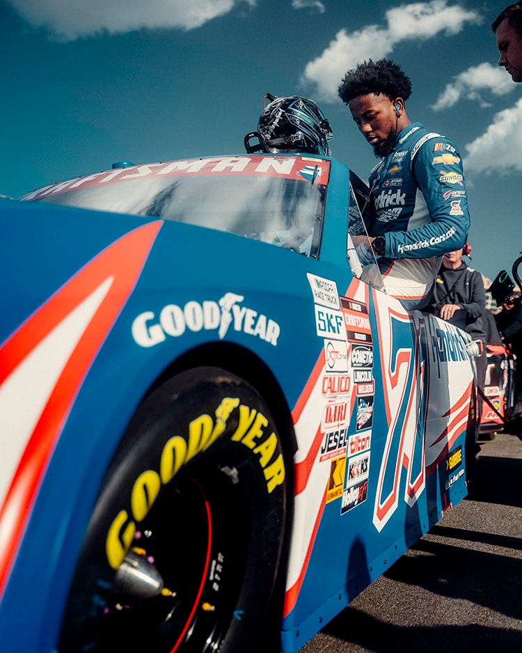 Rajah Caruth Hendrick Cars 2.jpg