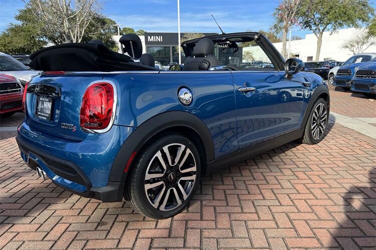 Convertible Mini Hendrick Cars.jpg