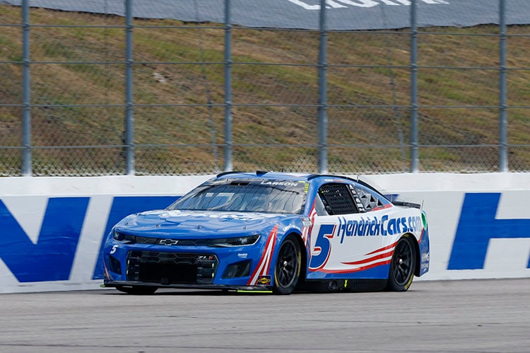 2002 Kyle Larson New Hampshire.jpg