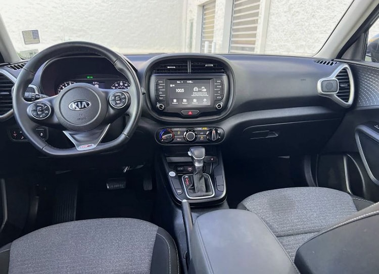 Hendrick Affordable Kia Soul Hendrick Cars interior.jpg