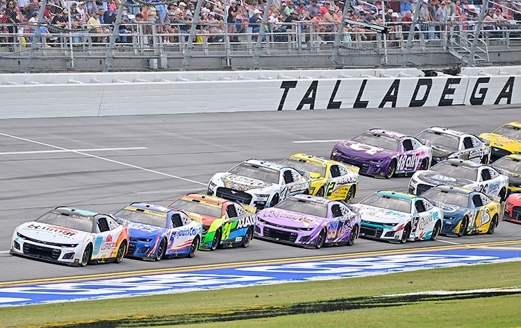 2023 Kyle Larson Hendrick Cars Talladega.jpg