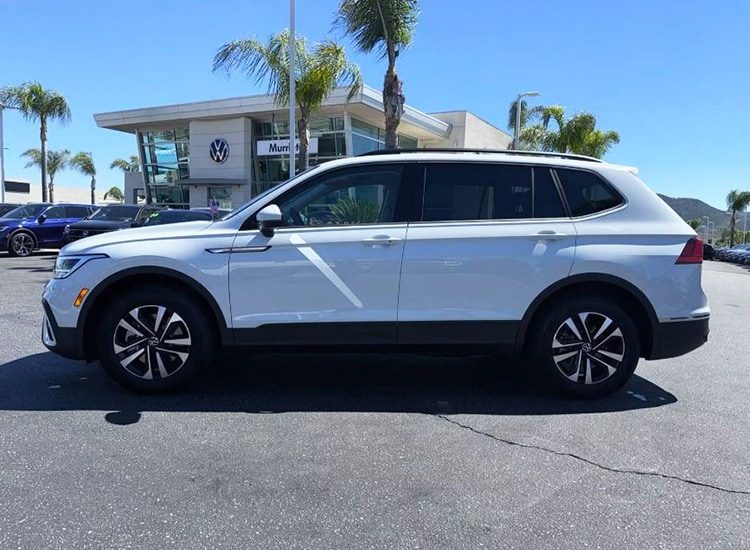 2024%20Volkswagen%20Tiguan%20main%20Hendrick%20Cars.jpg